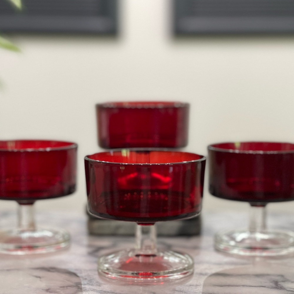 ❤️🇫🇷4 Vintage Luminarc Ruby Sherbet/Champagne Glasses- Made in France🇫🇷❤️